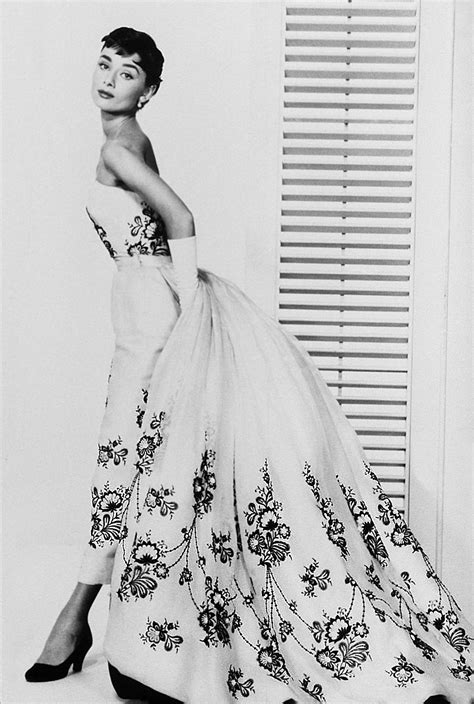 vestidos audrey hepburn givenchy|audrey hepburn givenchy outfit.